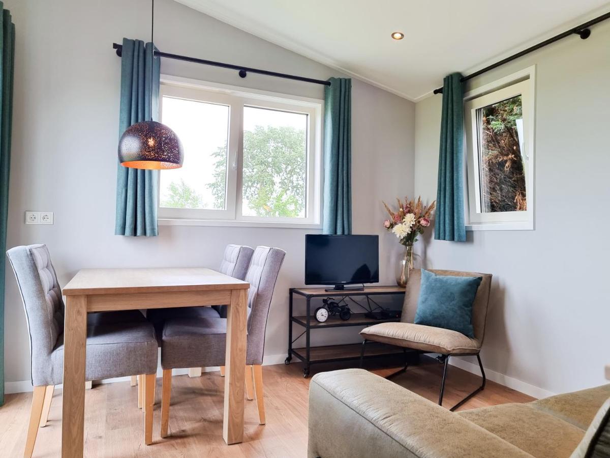 Landelijk Gelegen Chalet Ok40 Oostkapelle Kültér fotó