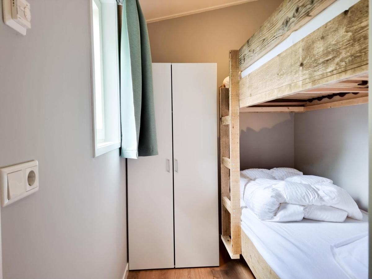 Landelijk Gelegen Chalet Ok40 Oostkapelle Kültér fotó